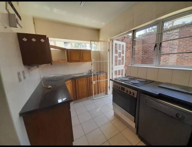 11 BEDROOM HOUSE FOR SALE IN NORTHDENE